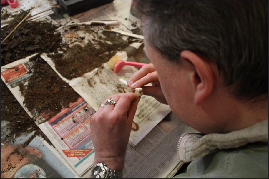 Peter Antill Cleaning artifacts
