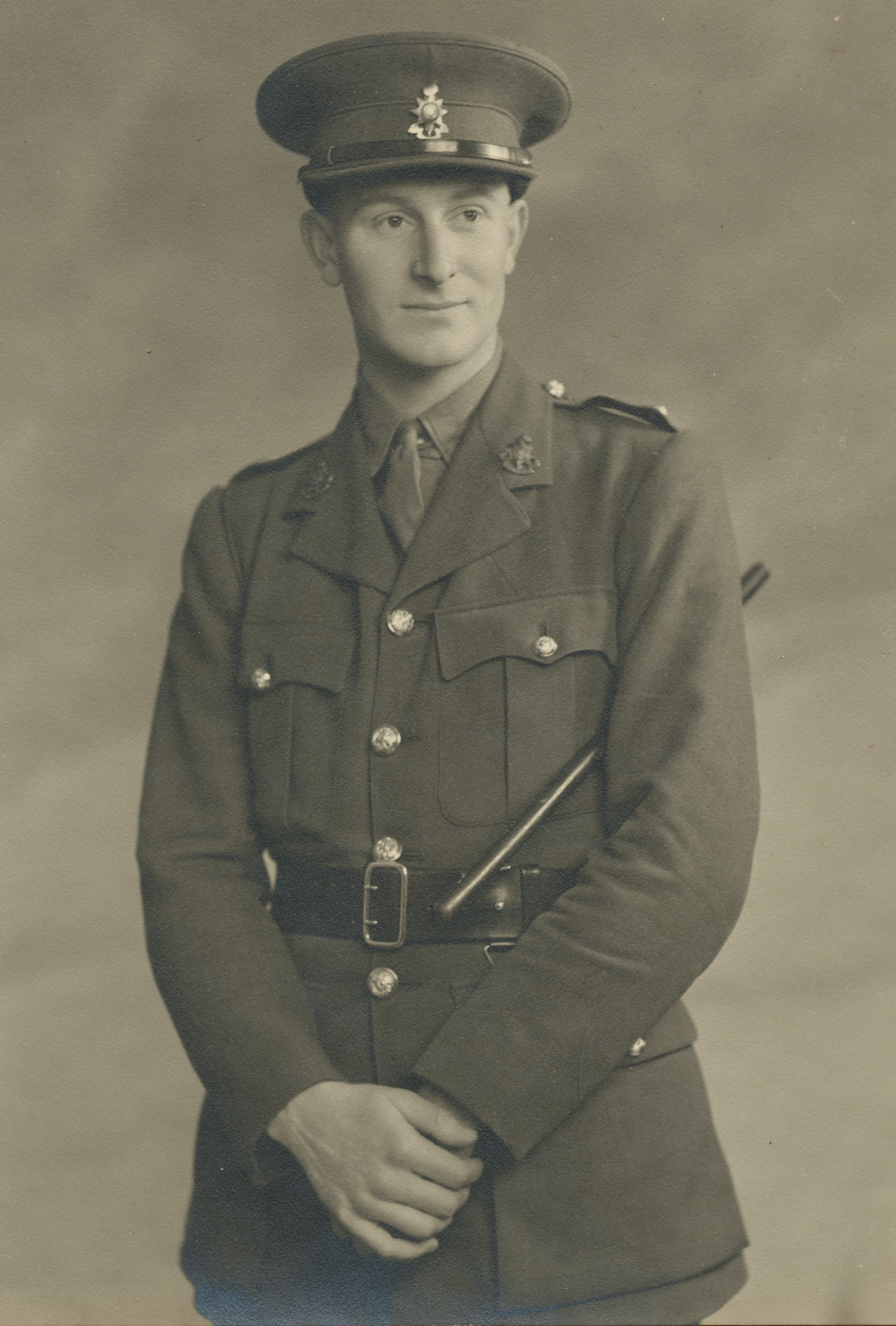 Lieutenant Randle Frederick Hicks Darwall-Smith newly commissioned in 1939